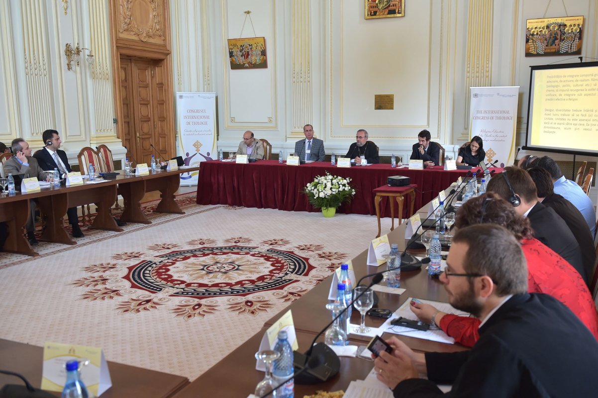 Lucrările Congresului Internaţional de Teologie continuă 53532