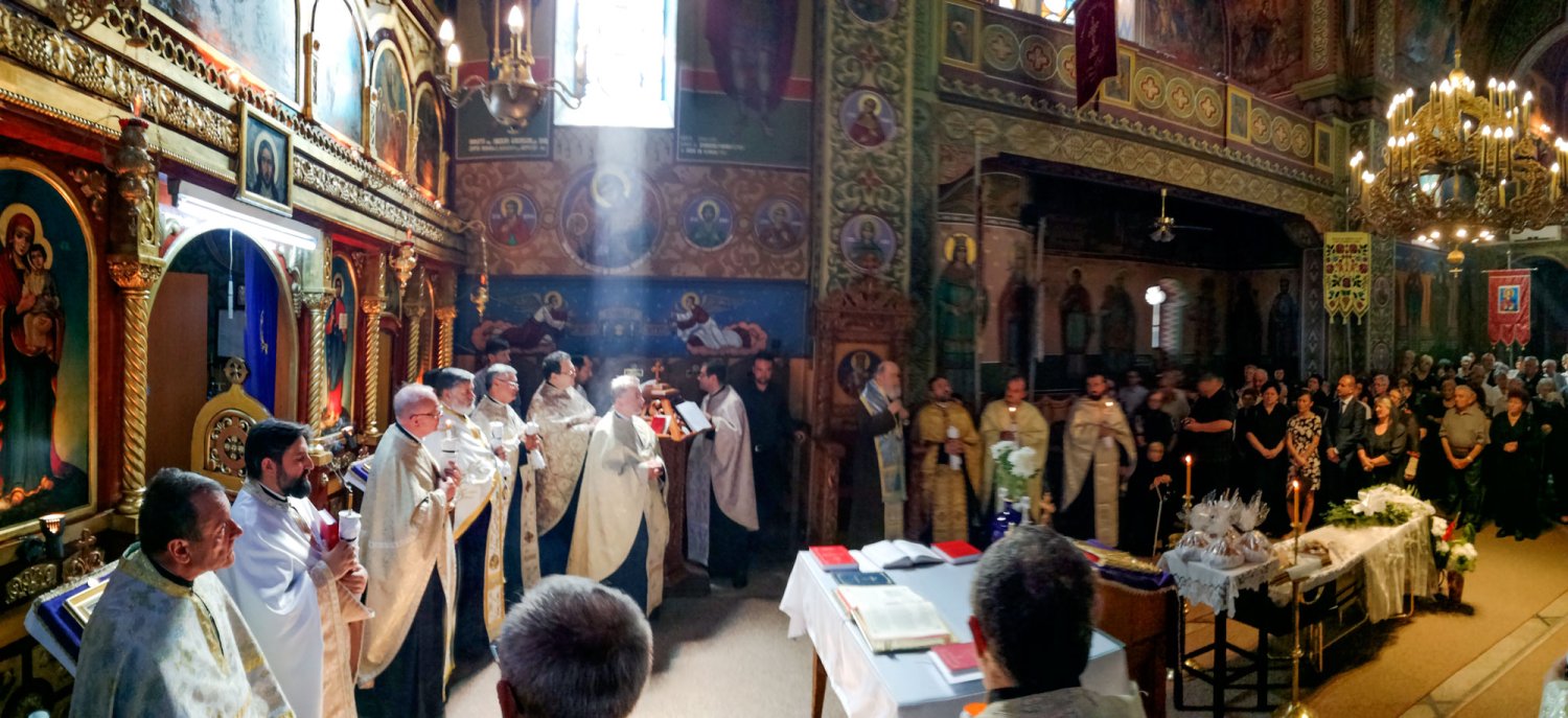 Preotul Ioan Hornea a fost înmormântat 53525