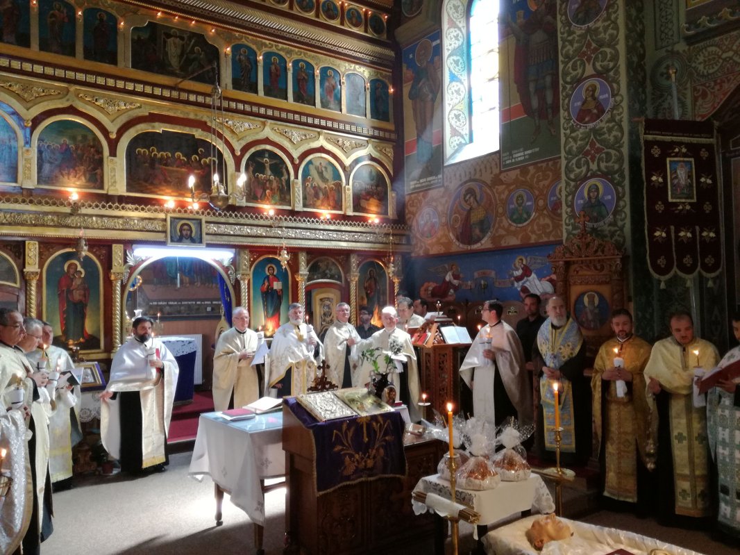 Preotul Ioan Hornea a fost înmormântat 53527