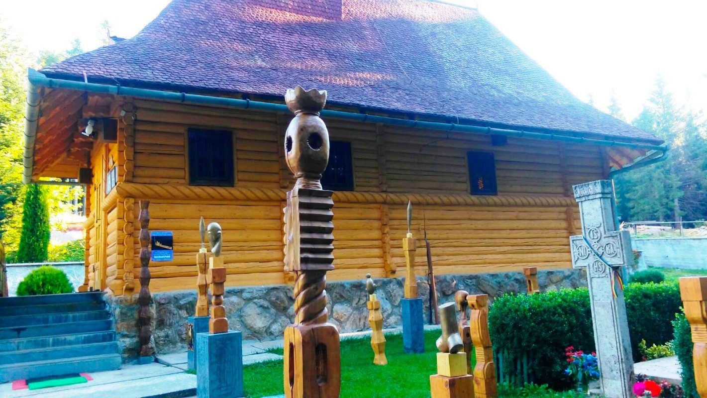 Spectacol dedicat lui Brâncuşi la Schitul „Schimbarea la Faţă” de la Păltiniş 53510