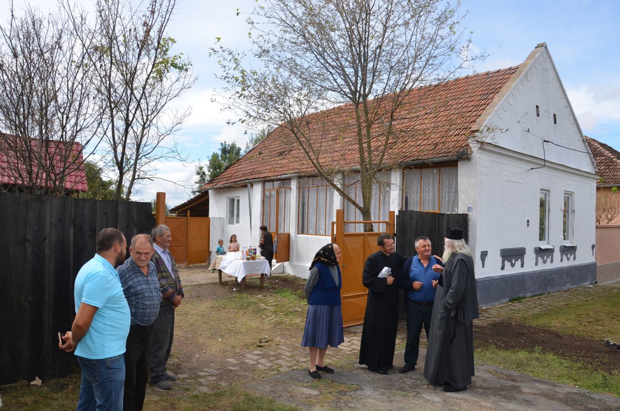Casă pentru patru copii, oferită de Mitropolitul Banatului 53444