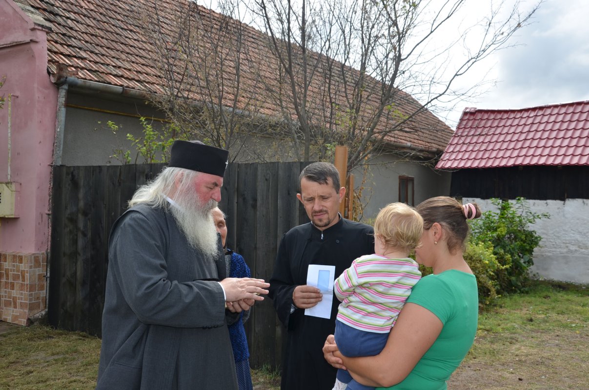 Casă pentru patru copii, oferită de Mitropolitul Banatului 53445