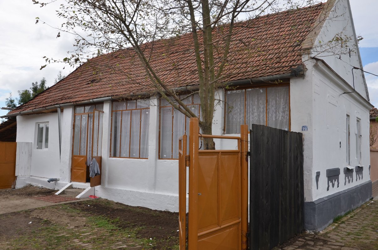 Casă pentru patru copii, oferită de Mitropolitul Banatului 53446