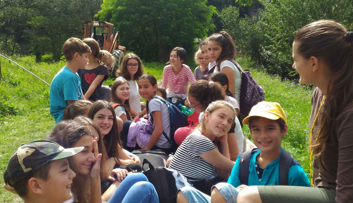 Tabără pentru tineri la mănăstirea de la Măgura-Jina 53372