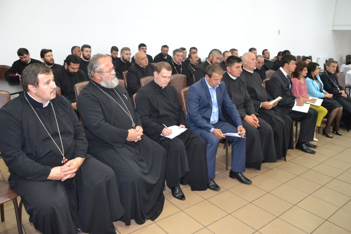 Cerc pastoral-misionar la Armeniş 53328