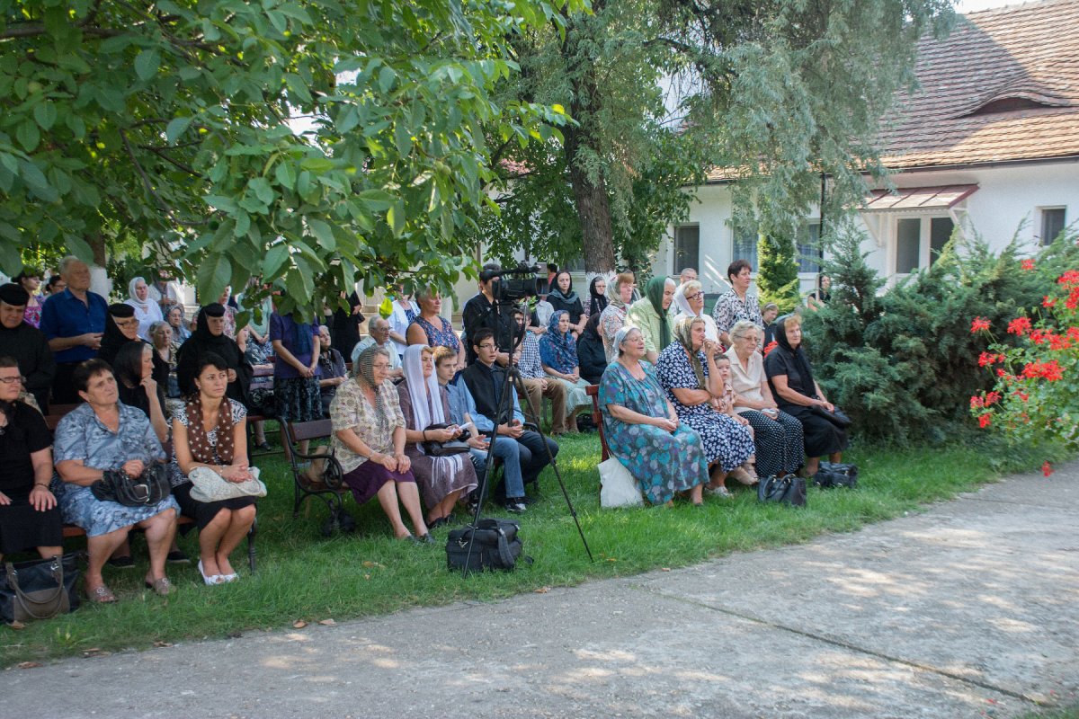 Sărbătoarea Maicii Domnului în Mitropolia Banatului 53320