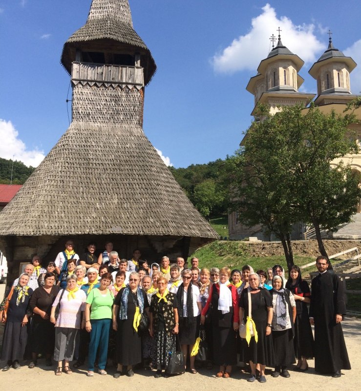 Pelerini din Cisnădie la locurile istorice din Maramureș 53253