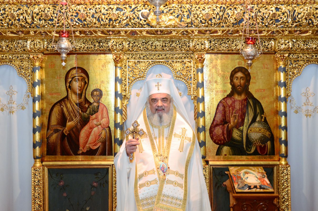 Sfânta Cruce - lumină şi binecuvântare pentru creştini 53292