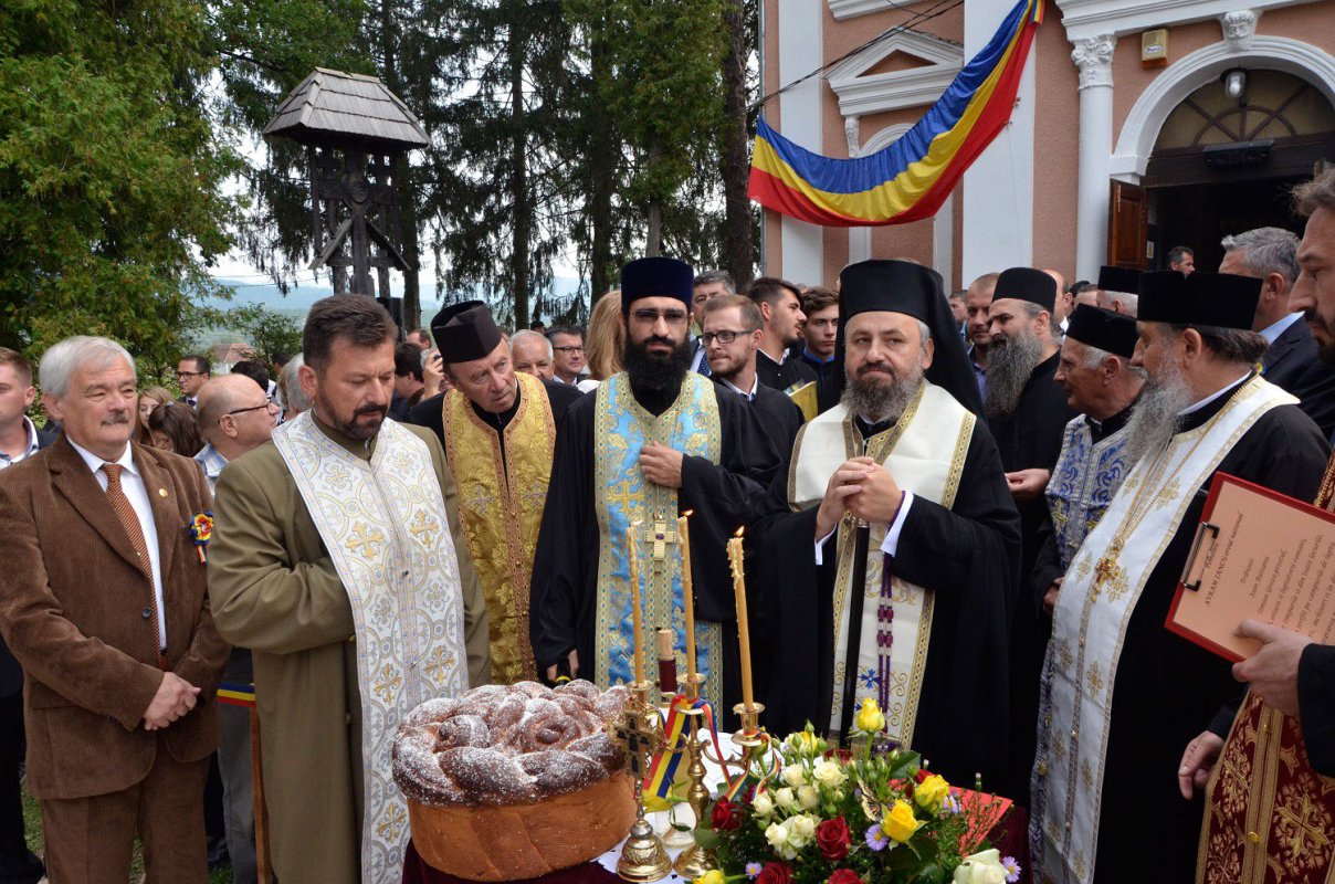Târnosiri şi slujiri arhiereşti în Transilvania 53192