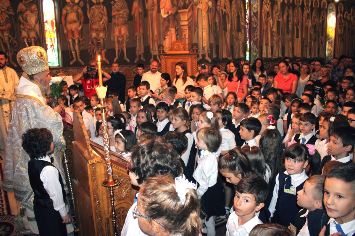 Început de an școlar la Seminarul Teologic Ortodox din Galaţi 53175