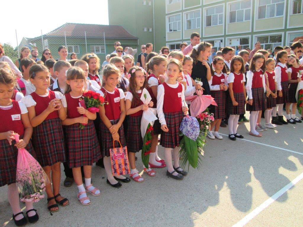 Începutul anului școlar la Timișoara și Lipova 53137