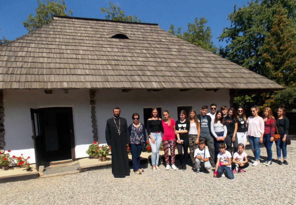 Copiii din parohia bihoreană Bratca, pelerini în Moldova 53041