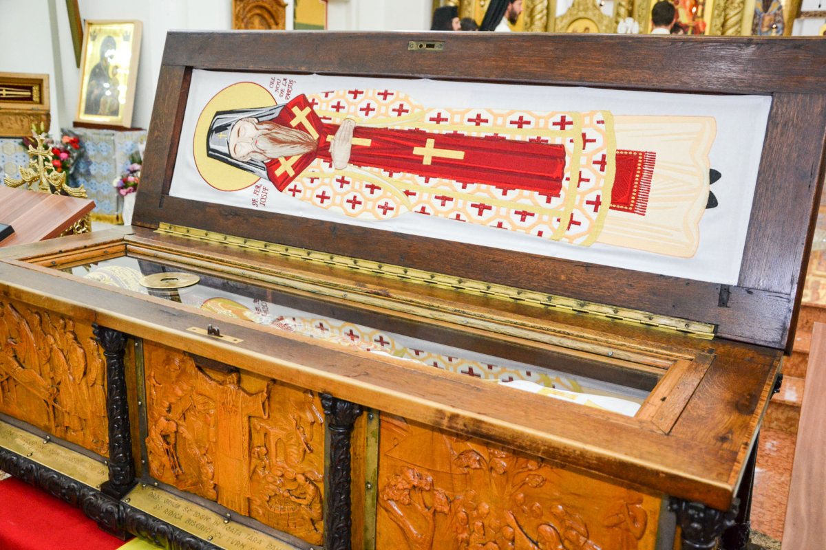 Moaștele Sfântului Iosif cel Nou la Caransebeș 53063