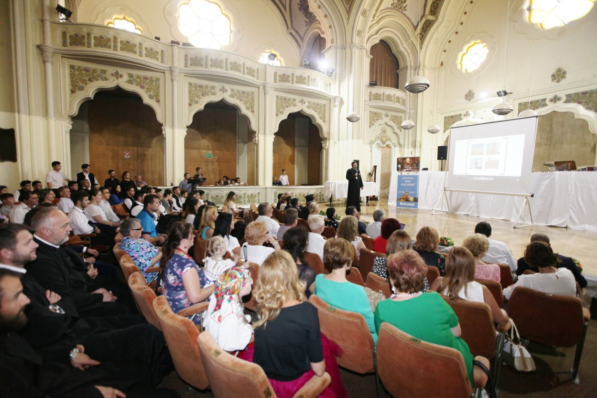 10 ani de învăţământ teologic la Satu Mare 52961