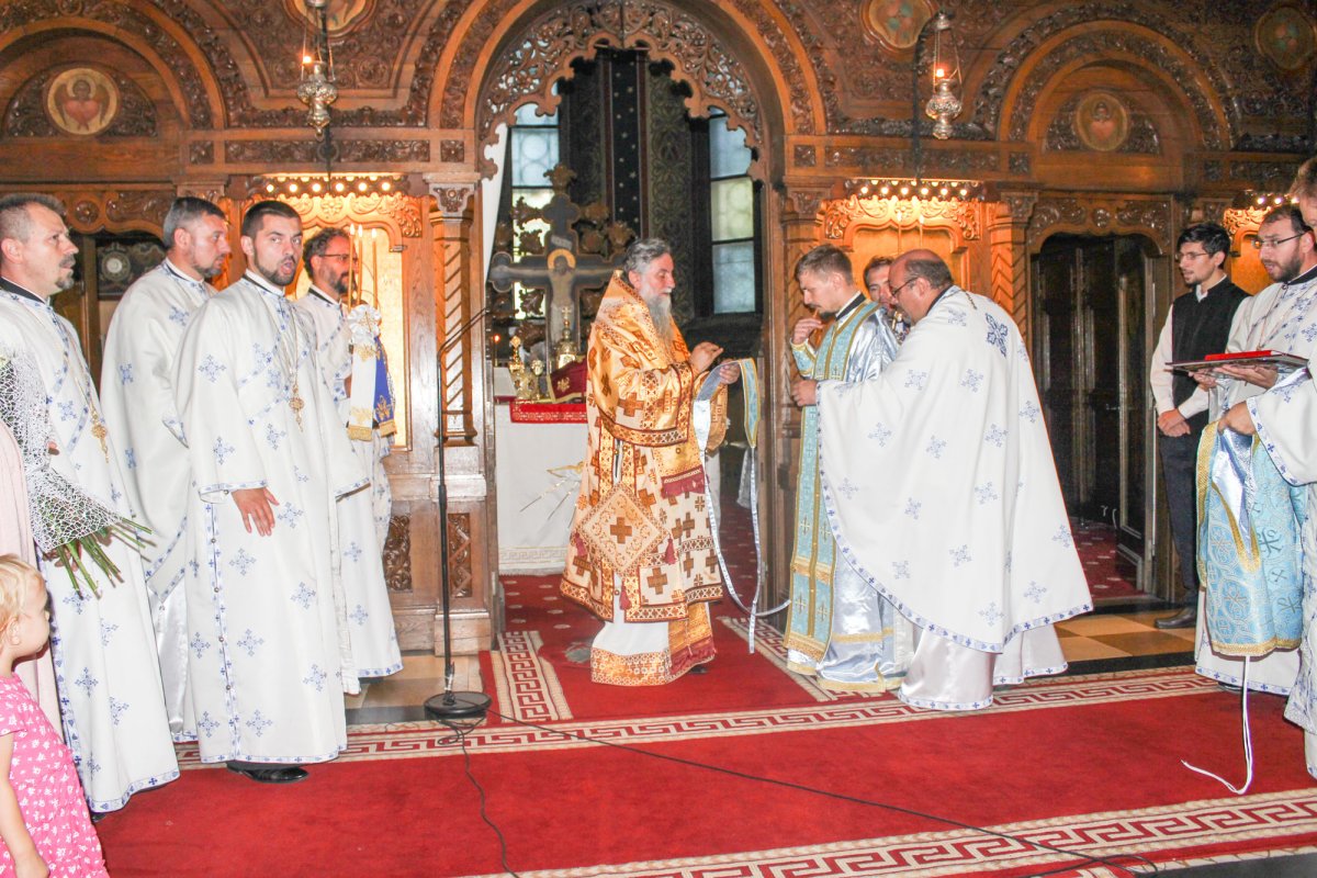 „Stindardul nostru de biruinţă” 52969