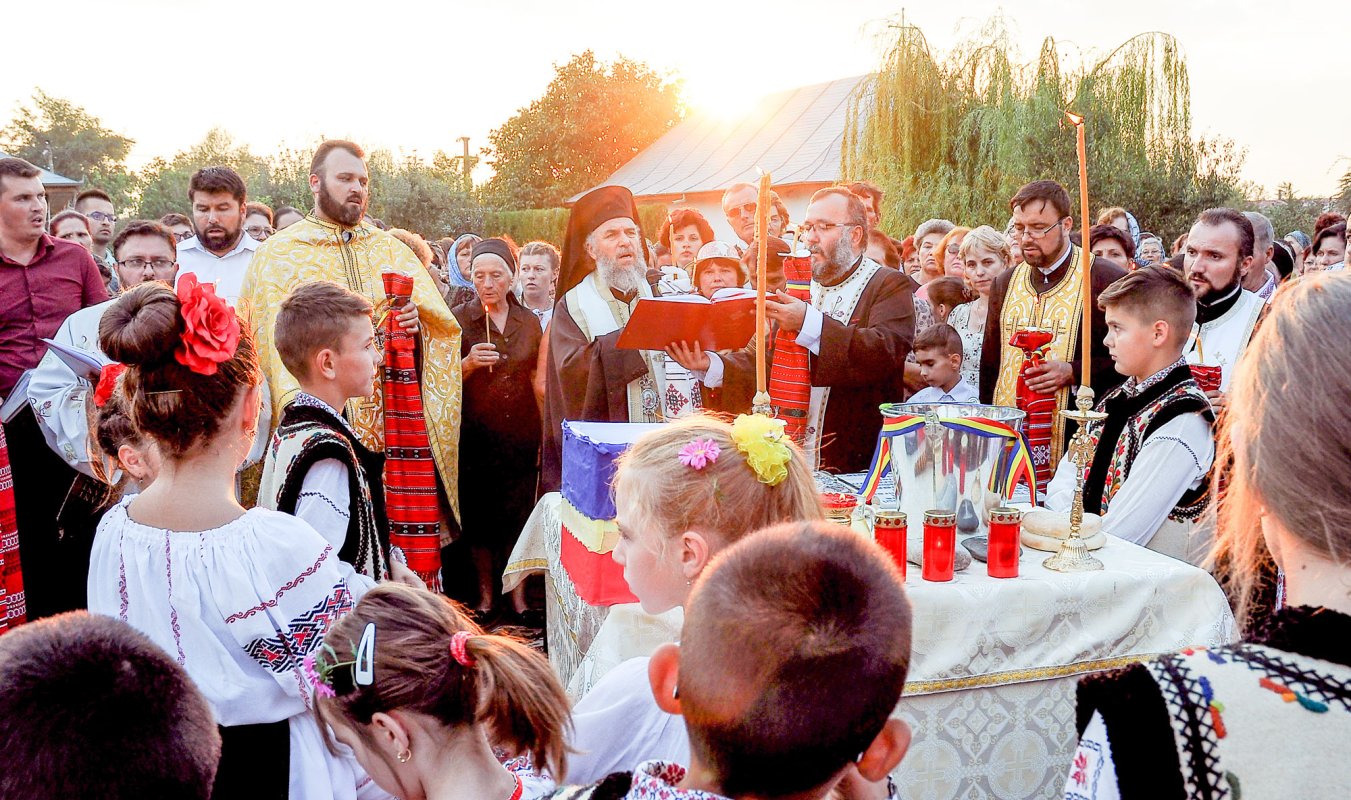 „Viața omului pe pământ este cruce și înviere” 53000