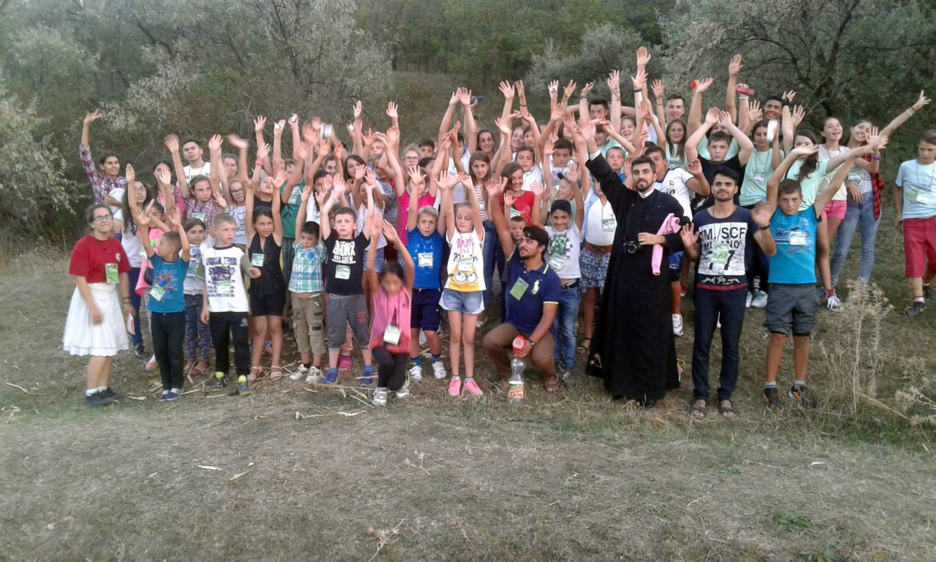 Ediţia a II-a a Taberei „Fericire într-un zâmbet“ 52836