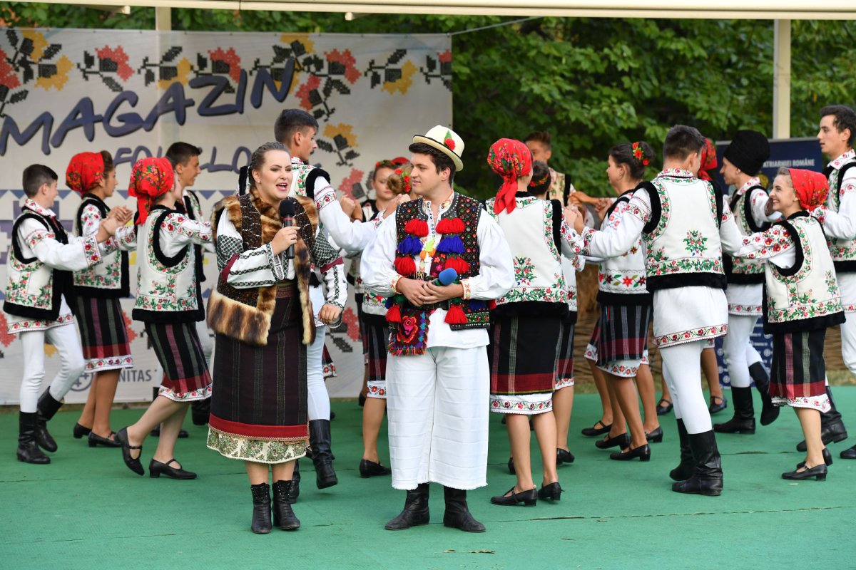 „Magazin Folcloric” - un an de existență 52889
