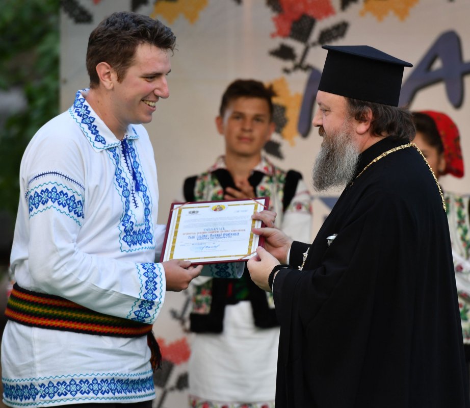 „Magazin Folcloric” - un an de existență 52892