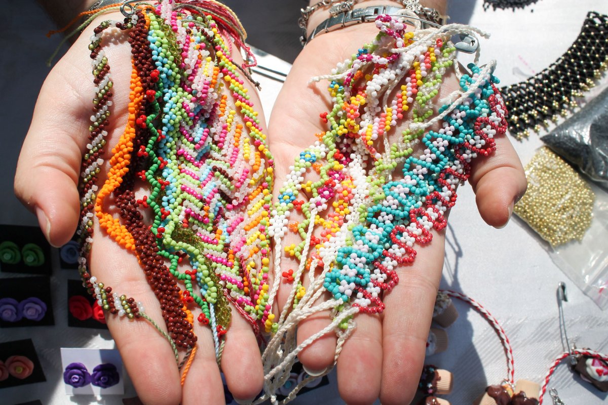 Raluca Lida Pascaru meştereşte podoabe populare vechi 52897