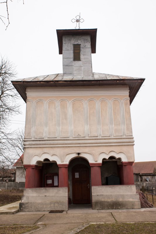 Tatomireşti, satul cu o biserică seculară 52860