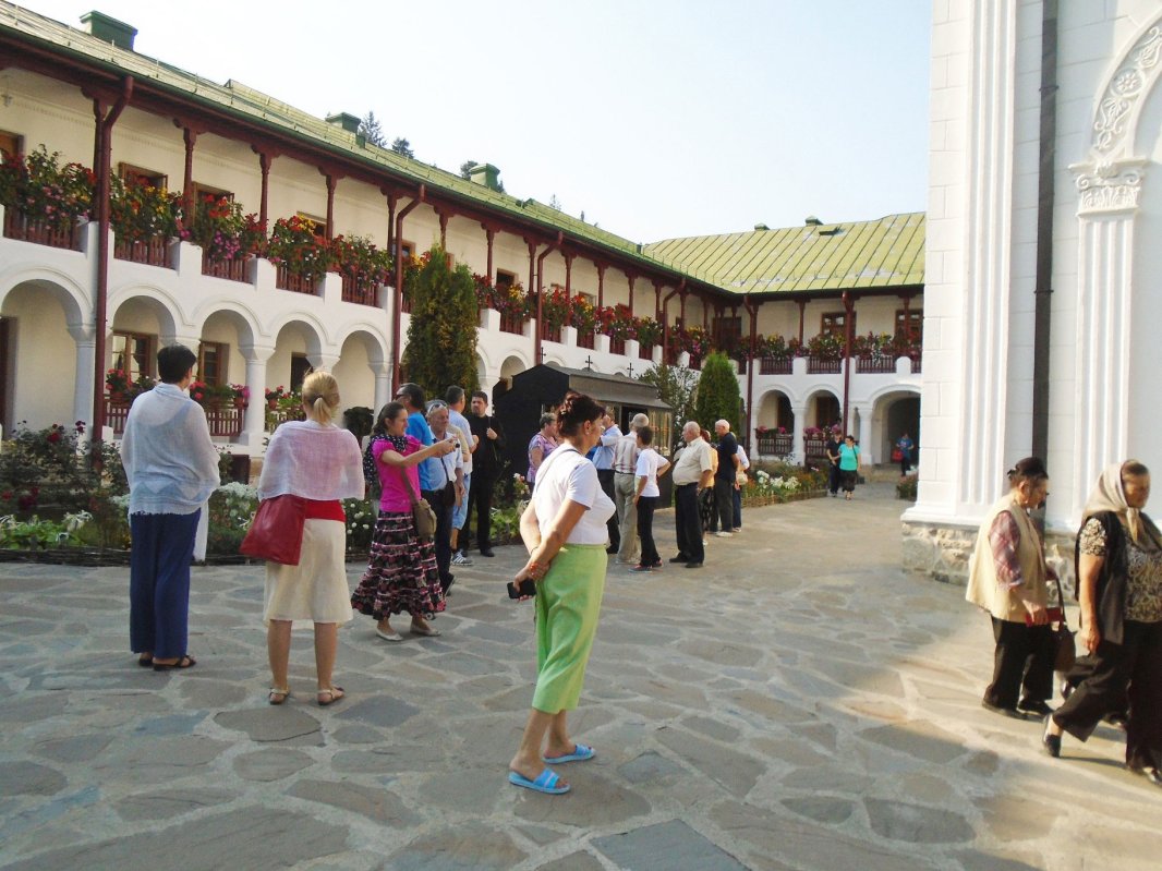 Credincioși clujeni în pelerinaj pe meleaguri moldovene 52784