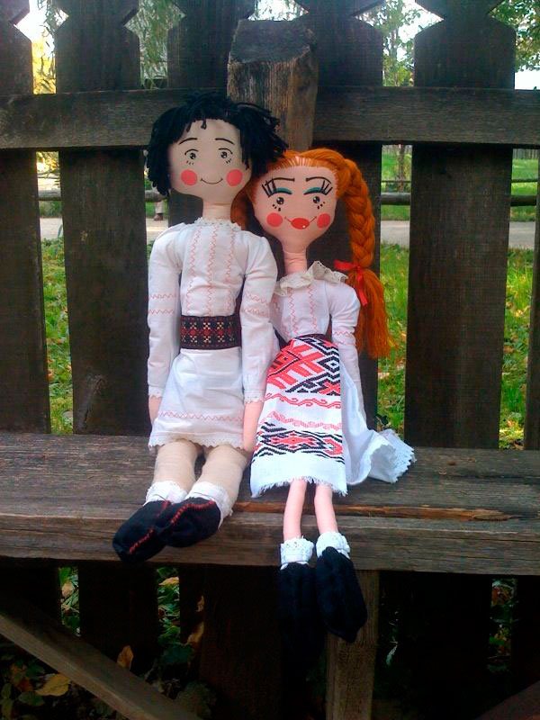 Lumea locuită de păpuşi a artistei plastice Alice Bîrcă 52823