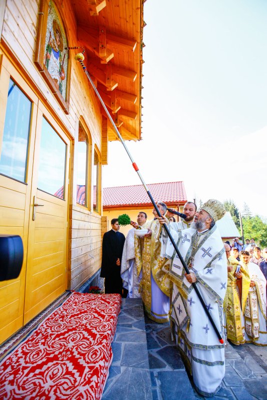 Biserică nouă pentru credincioșii Parohiei Varlaam 52725