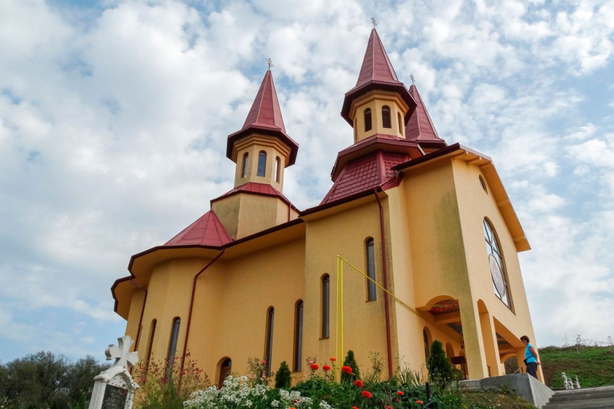 Slujiri arhiereşti în duminica de după Înălțarea Sfintei Cruci 52695