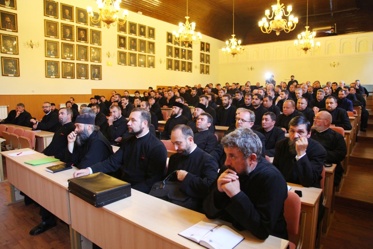 Au început la Sibiu cursurile profesionale pentru preoți 52621