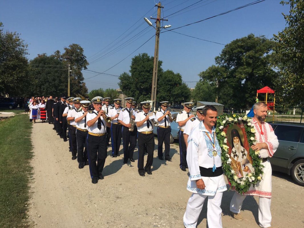 Sfântul Iosif cel Nou, prăznuit la el acasă 52645