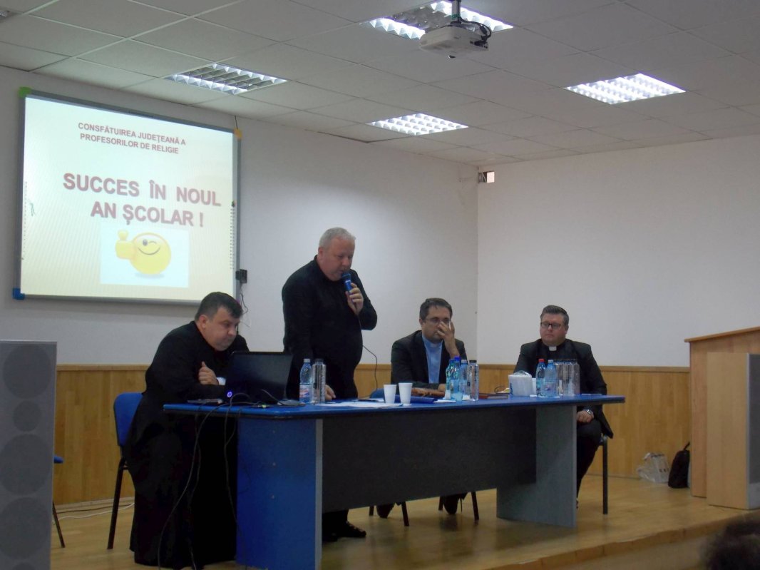 Consfătuire a profesorilor de religie din judeţul Bacău 52553