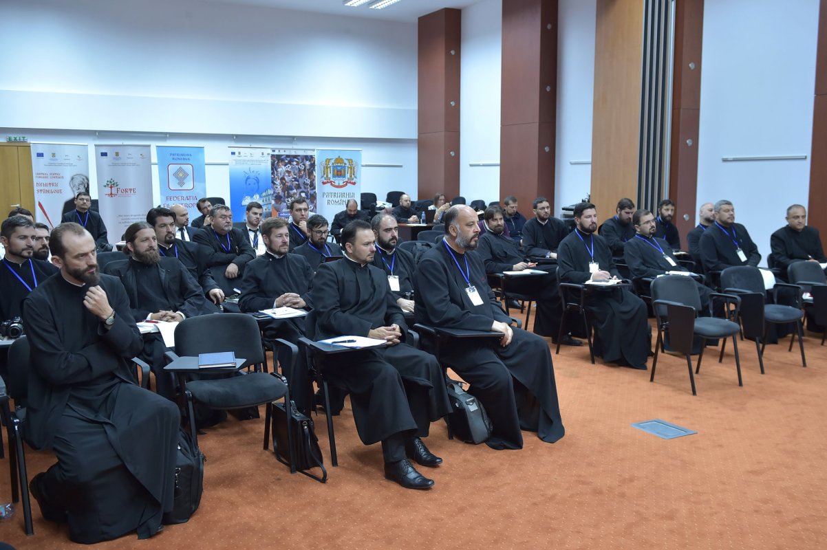 Părinţii, factor important în catehizarea tinerilor 52592