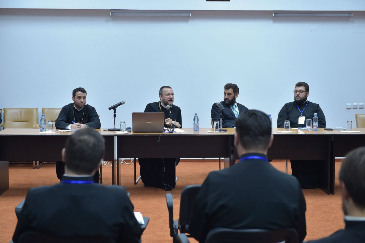 Părinţii, factor important în catehizarea tinerilor 52597