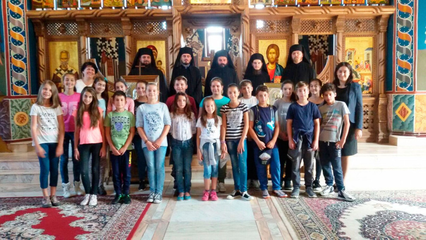 Tabără de limba engleză la Mănăstirea Valea Mare, Covasna 52476