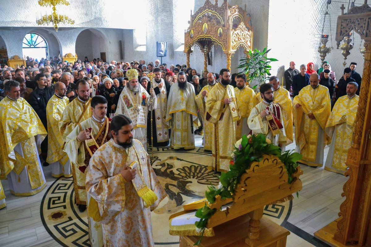 Zile cultural-duhovniceşti în Parohia Dărmăneşti 52364