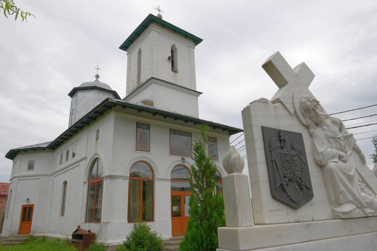 Copiii Parohiei Foleștii de Sus  și părintele lor 52450