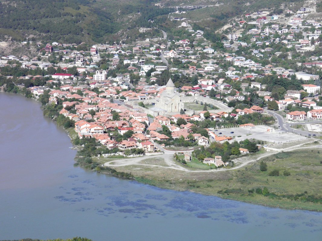 Fiu al Georgiei și Părinte al Țării Românești 52330