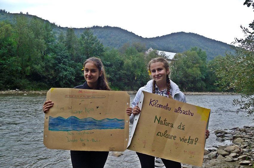 Tinerii voluntari năsăudeni au adunat o tonă de deșeuri 52318