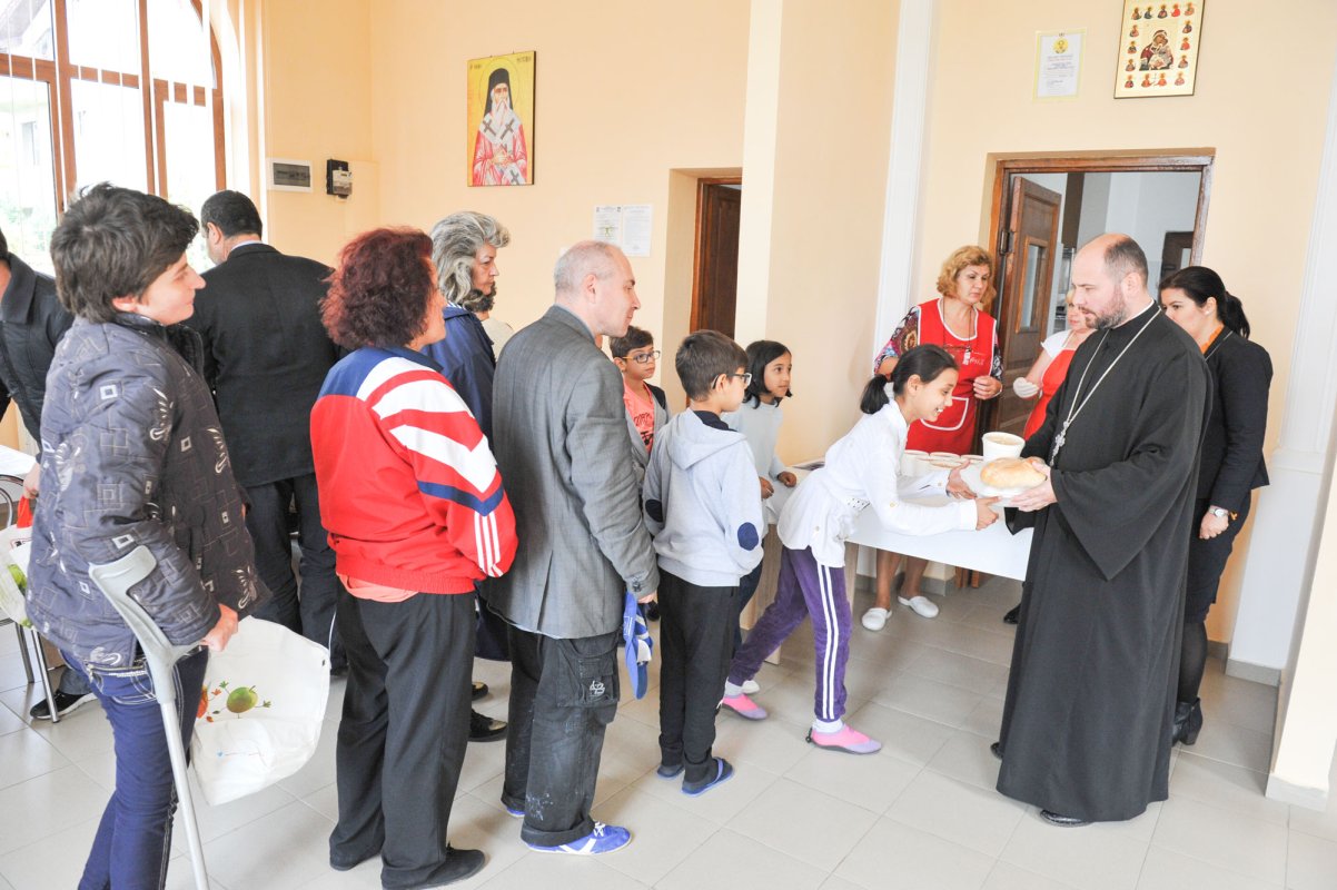 Un an de milostenie și bucurie la Așezământul social „Sfânta Maria” 52342