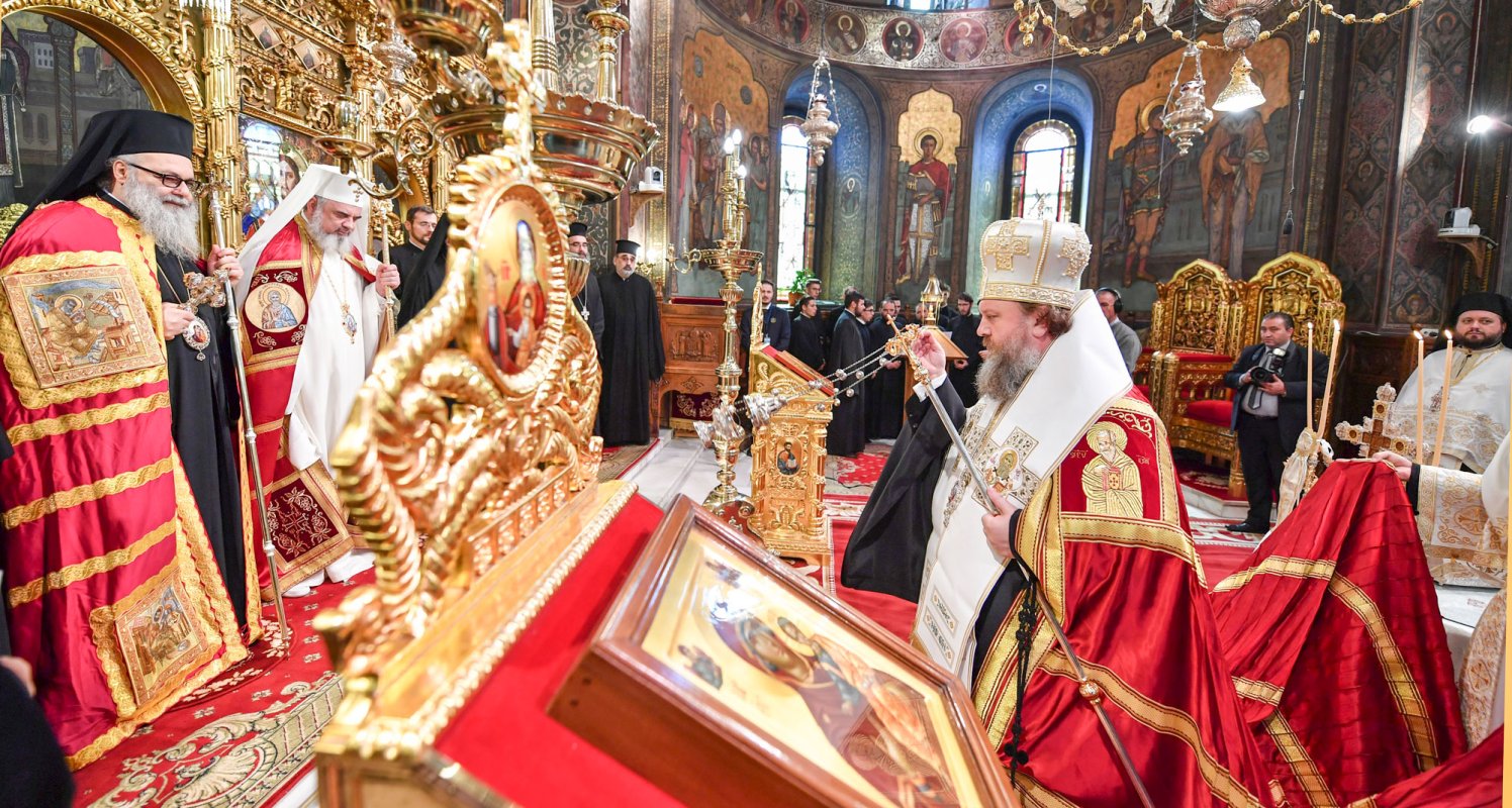 Primirea oficială a invitaţilor la Catedrala Patriarhală 52248