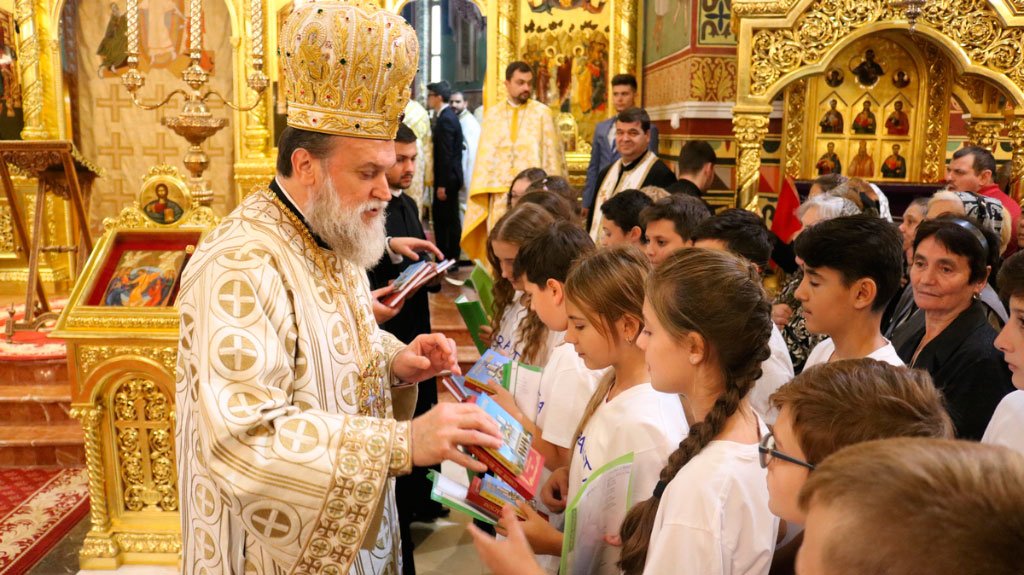 Sfințire la catedrala din Slobozia 52268