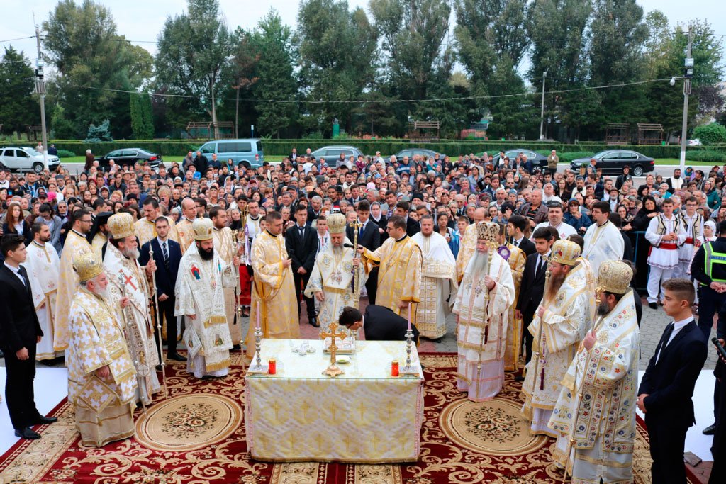 Sfințire la catedrala din Slobozia 52269