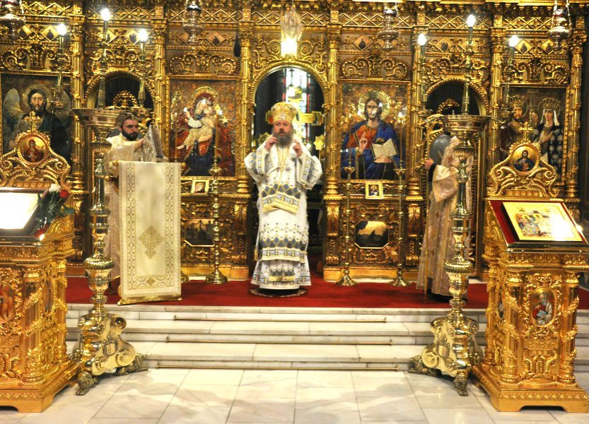 Slujiri arhierești în București 52256