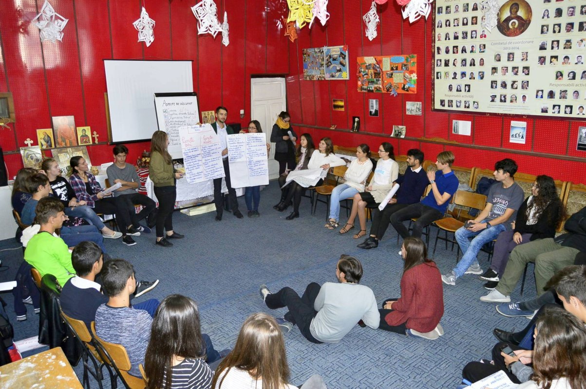 „Taberele au menirea de a descoperi tinerilor un alt mod de viaţă“ 52208