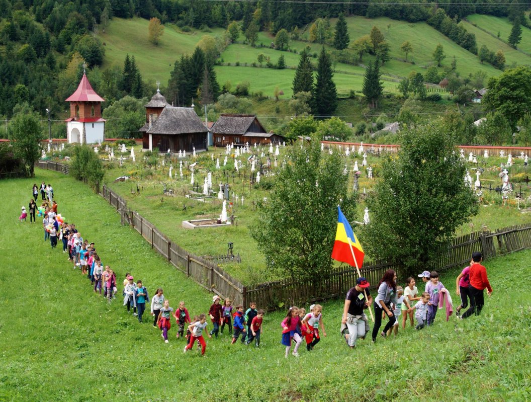 „Taberele au menirea de a descoperi tinerilor un alt mod de viaţă“ 52212