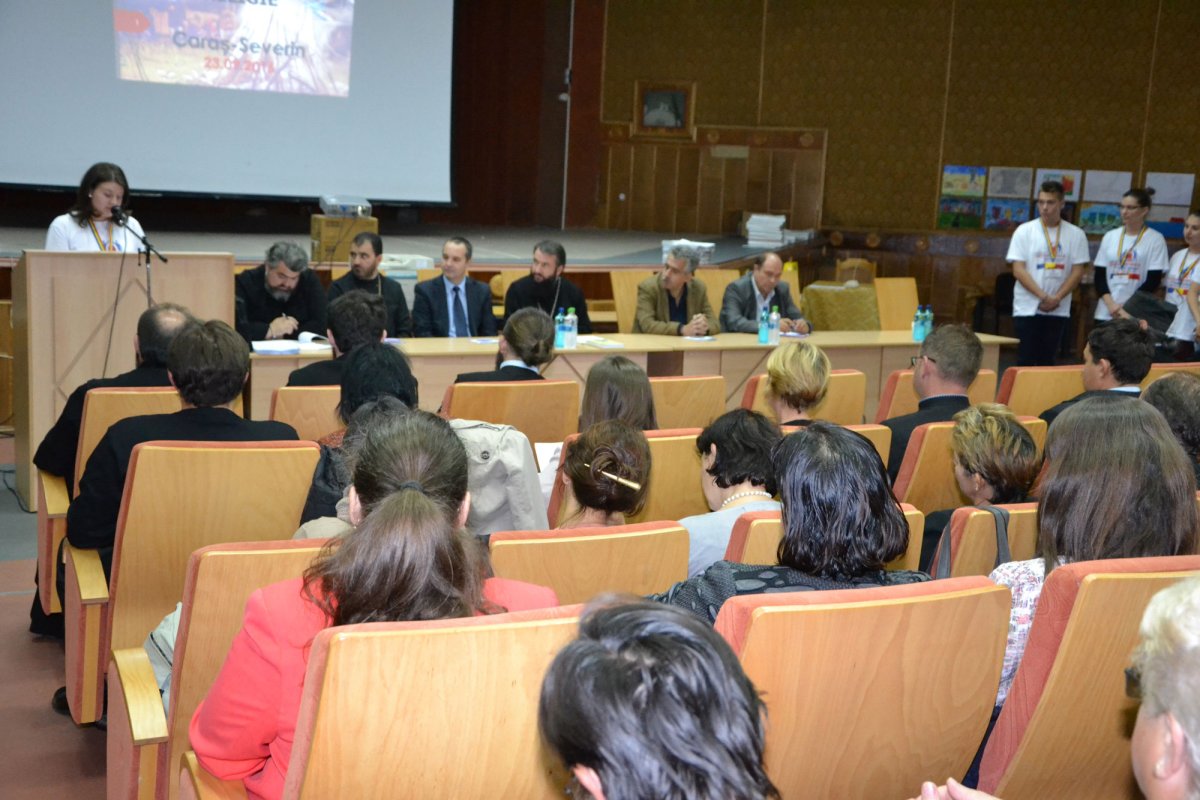 Consfătuire pentru dinamizarea  orei de religie la Reșița 52202