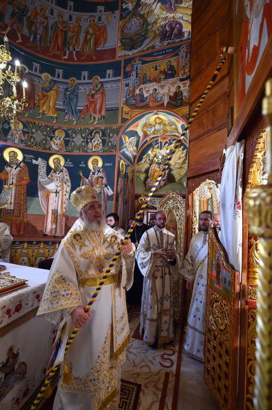 A fost târnosită biserica unei noi mănăstiri a Sfântului Antim 52082