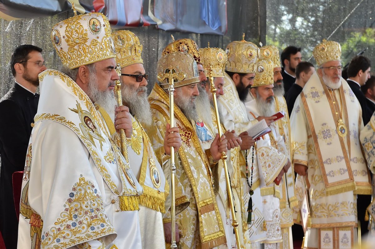 A fost târnosită biserica unei noi mănăstiri a Sfântului Antim 52084