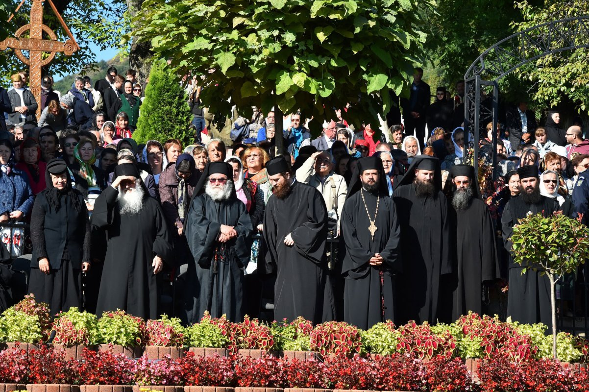 A fost târnosită biserica unei noi mănăstiri a Sfântului Antim 52086